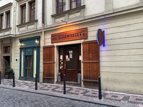 Bar Bluelight 1