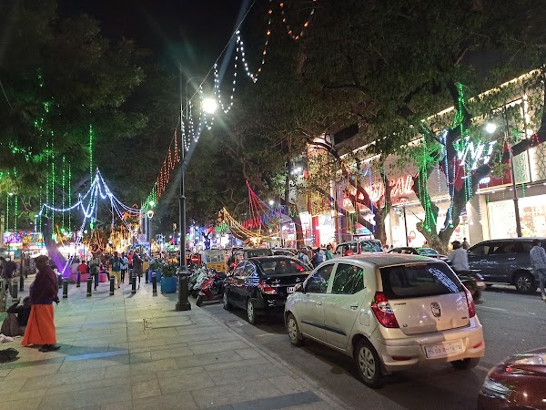 Pondy Bazaar 1