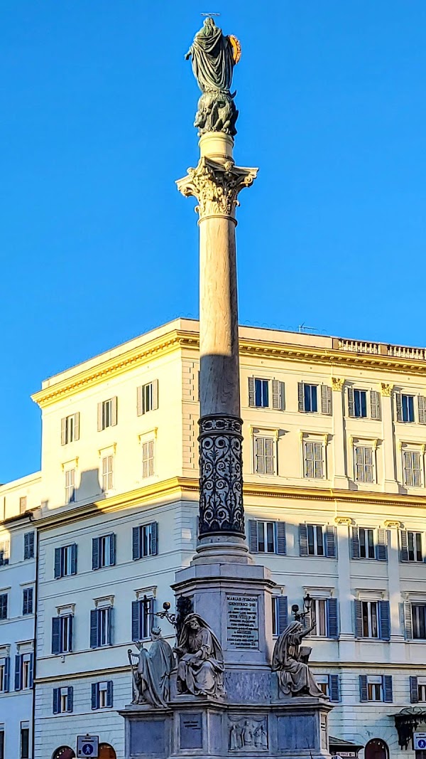Piazza Mignanelli