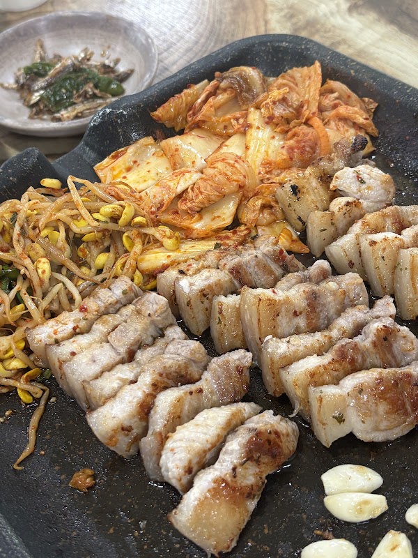 용문식당 1