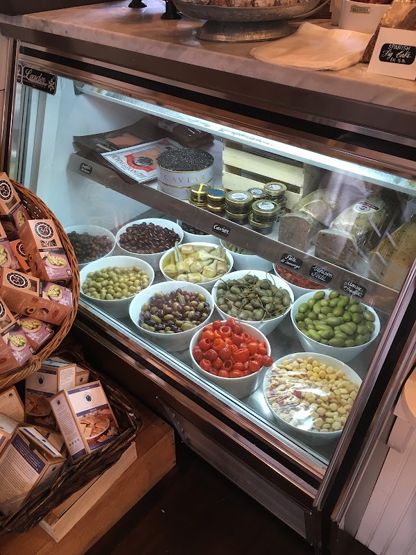 Cavaniola’s Gourmet 5