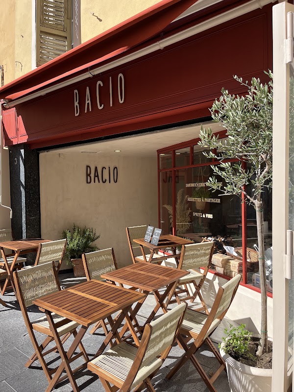 BACIO 3