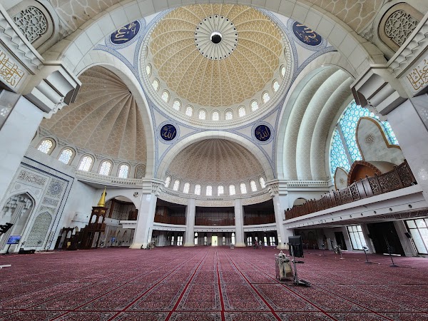 Masjid Wilayah Persekutuan (The Federal Territory Mosque) 3