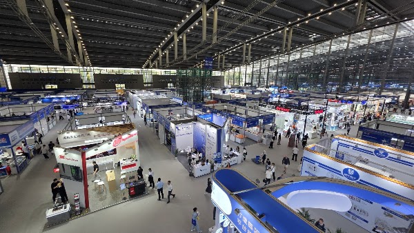 Shenzhen Convention & Exhibition Center 4