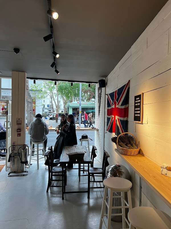St.George Coffee Shop & Wine Bar • Chelsea