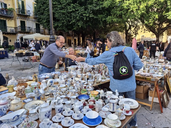 Mercato Antico Sunday only 2