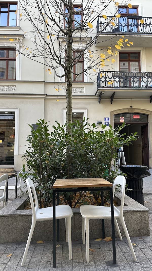 SZCZAPY _ pizza & wine
