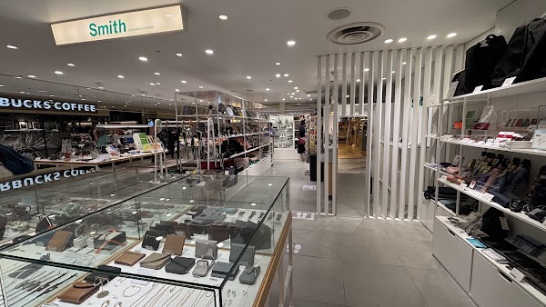 Smith Lumine Shinjuku 1 1