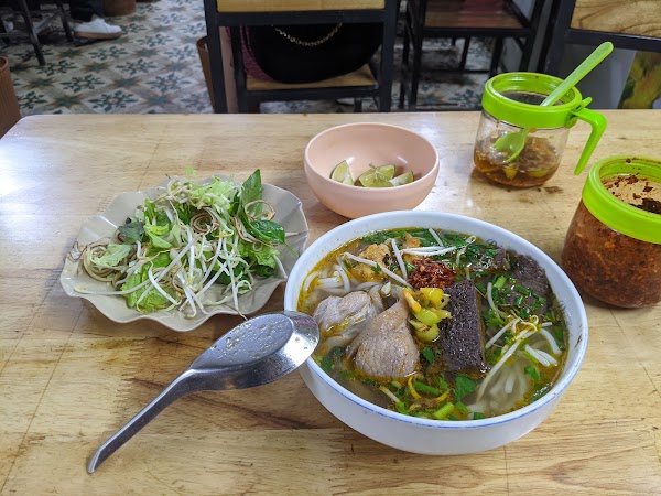 Bún bò Huế Huyền Anh 5