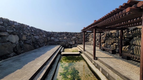 Gwamul Open-Air Public Bath