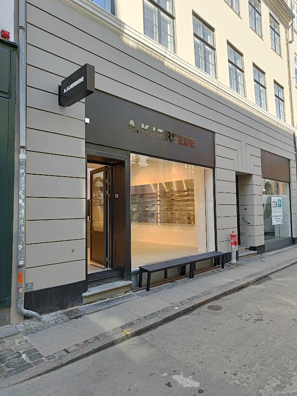 A.KJÆRBEDE 1