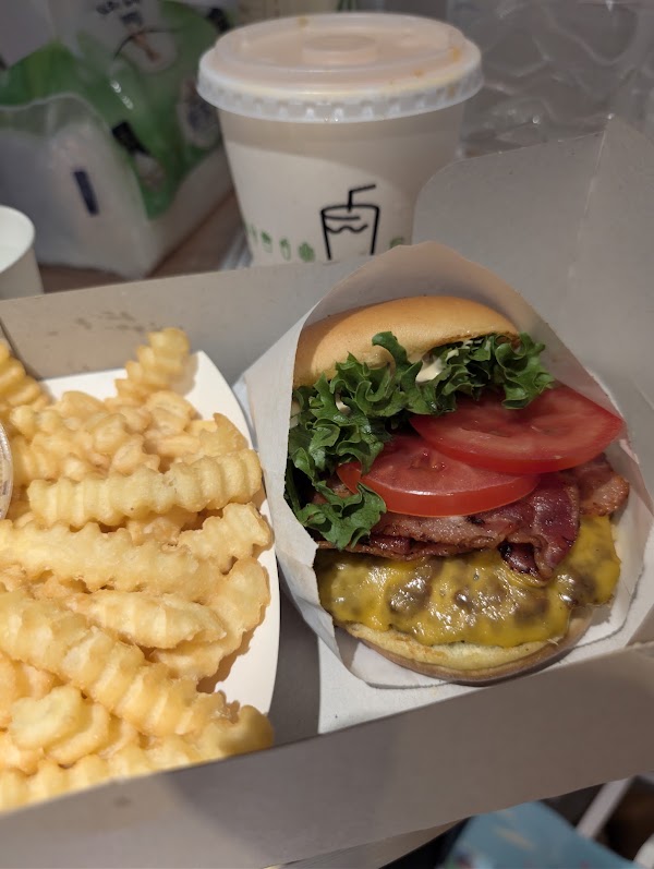Shake Shack Doota 4