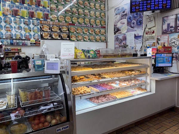 Earl's Donuts 1
