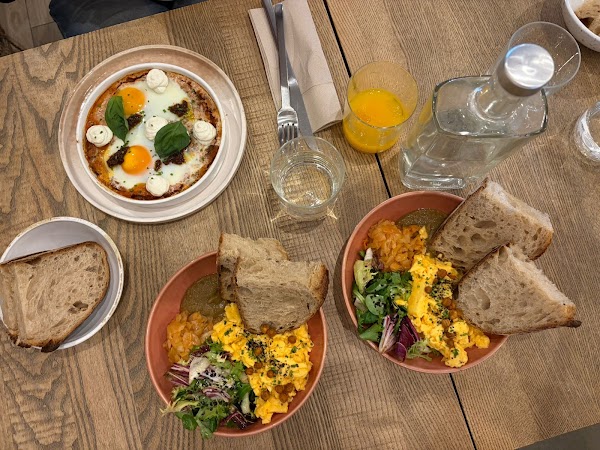 Gather Porto | Specialty Coffee & All day brunch 3