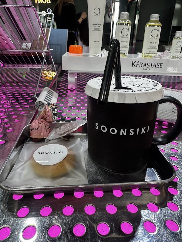 Soonsiki Hongdae Flagship Hair Salon 3
