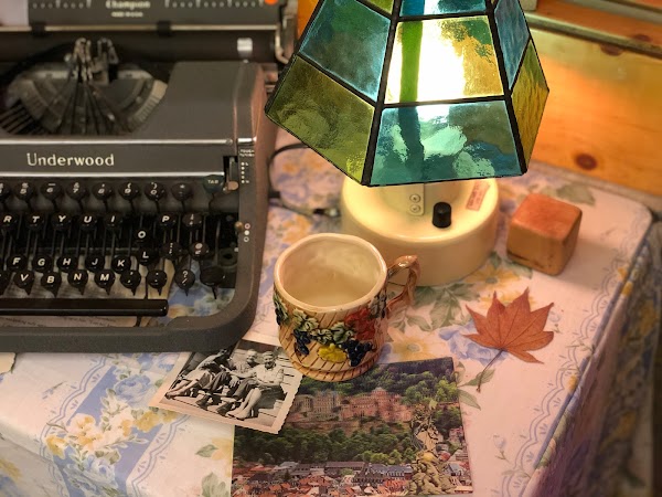 그랜마캐비넷 / Grandma Cabinet 4