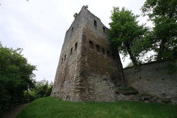 St Leonard's Tower