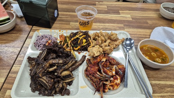 일루 퓨전한식뷔페 4
