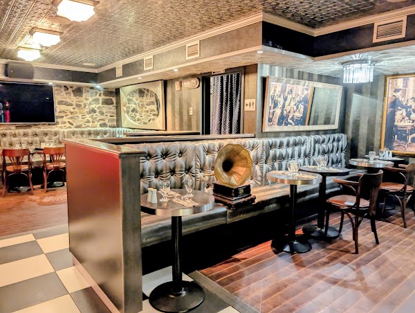 1640 Bistro 2