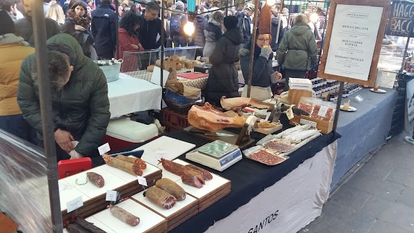 Broadway Market 3