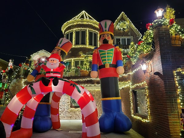 Dyker Heights Christmas Lights 5
