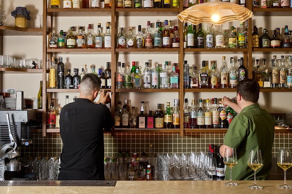 Bar Bellamy 1