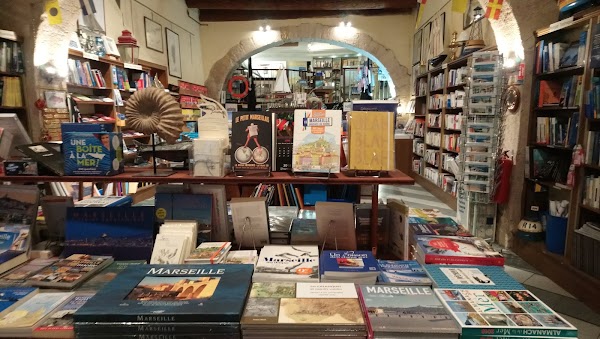 Librairie Maritime la cardinale 4
