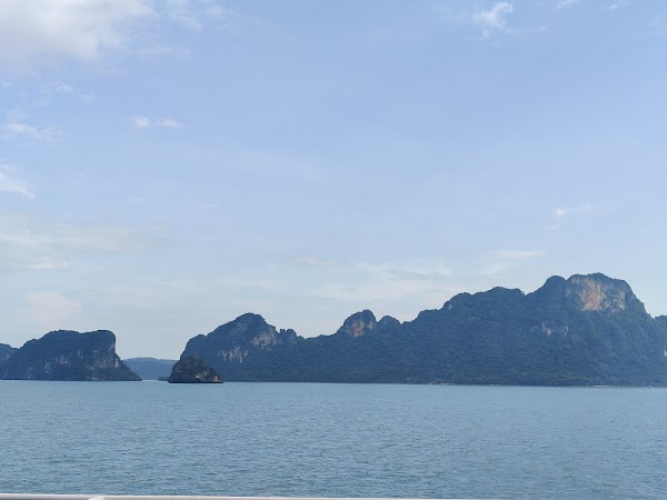Donsak Pier Surat Thani