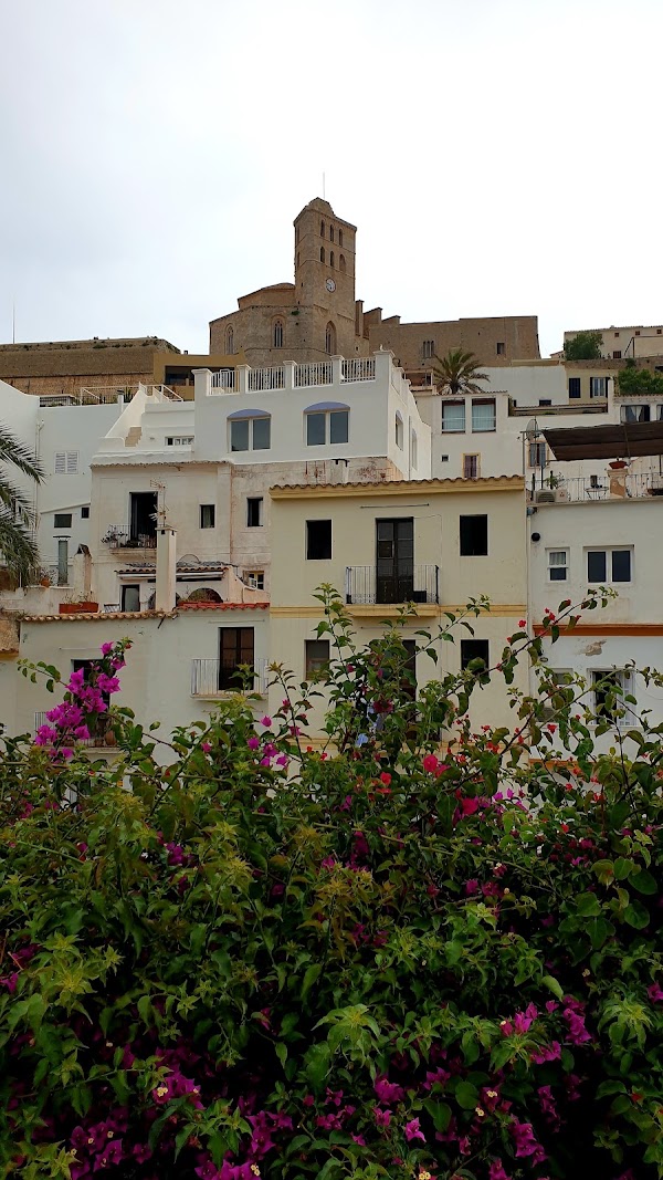 Dalt Vila 4