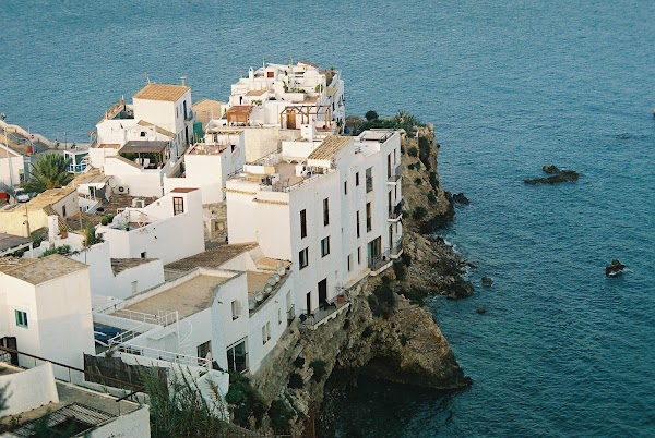 Dalt Vila 3