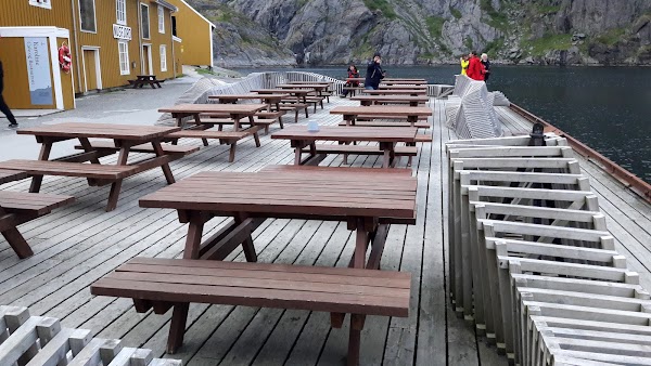 Karoline Restaurant