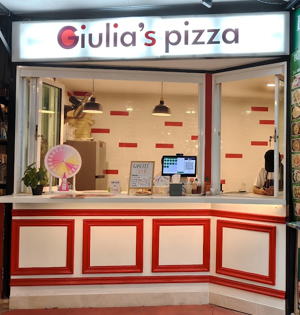 Giulia’s Pizza 1