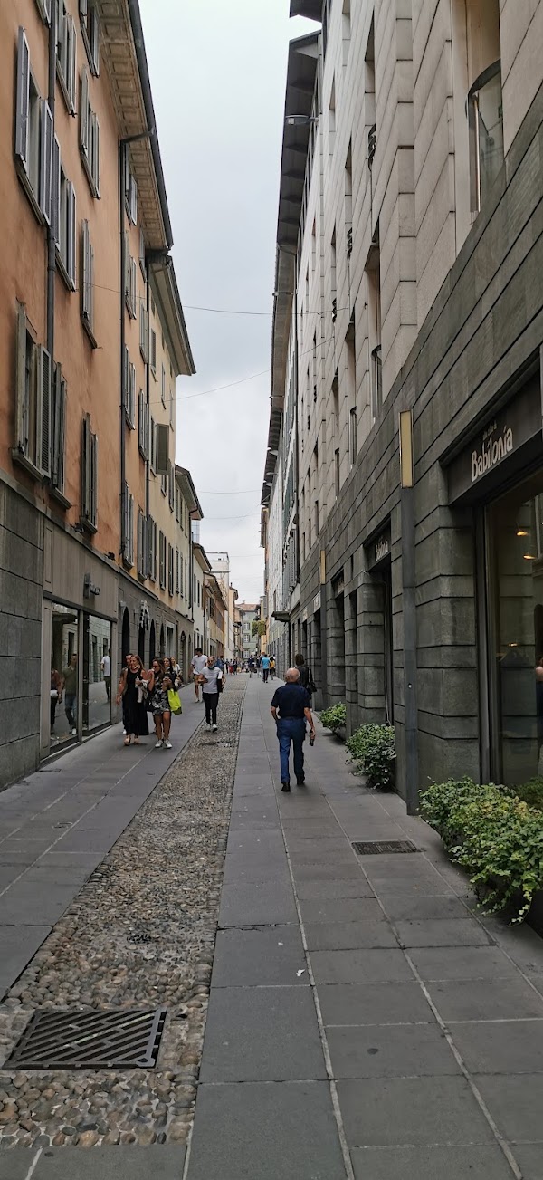 Via Sant'Orsola 3