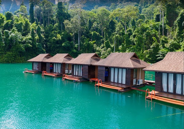 The Laguna Chiewlarn (ที่พัก เขื่อนรัชชประภา) 1
