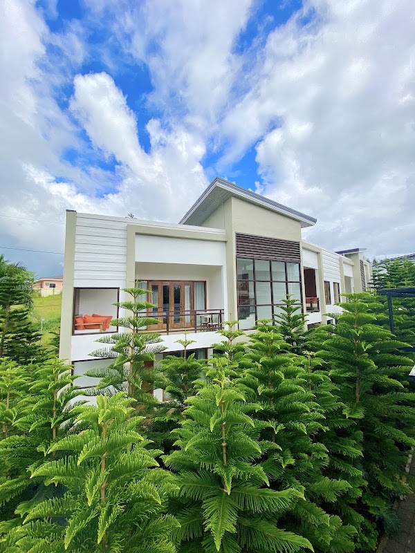 Farm Hills Garden