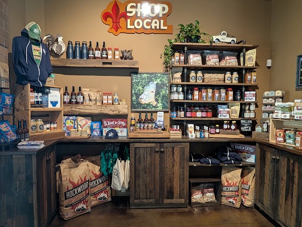Mac's Local Eats