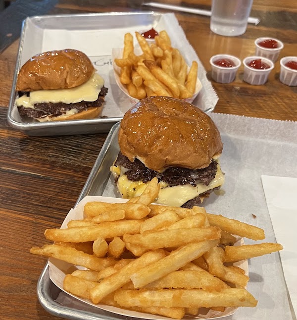 Mac's Local Eats 4