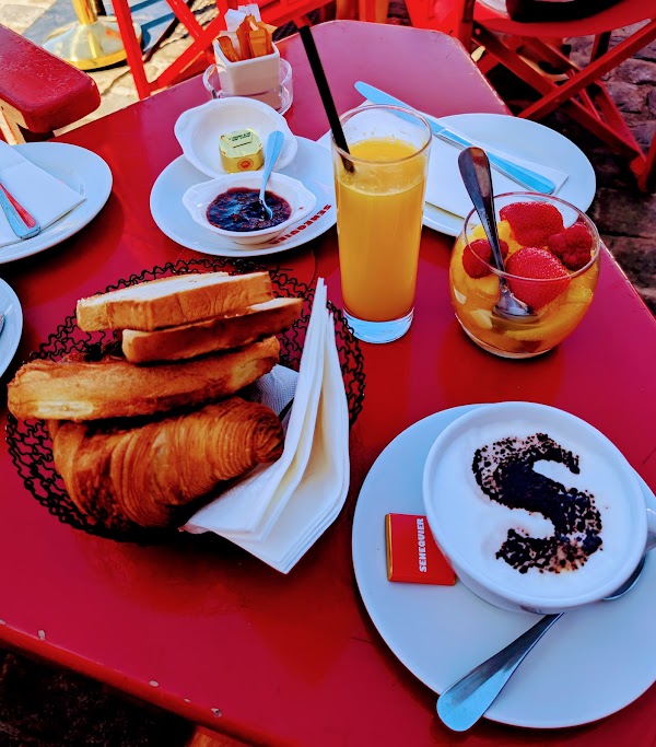 Sénéquier 5