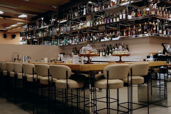 Restaurant 8