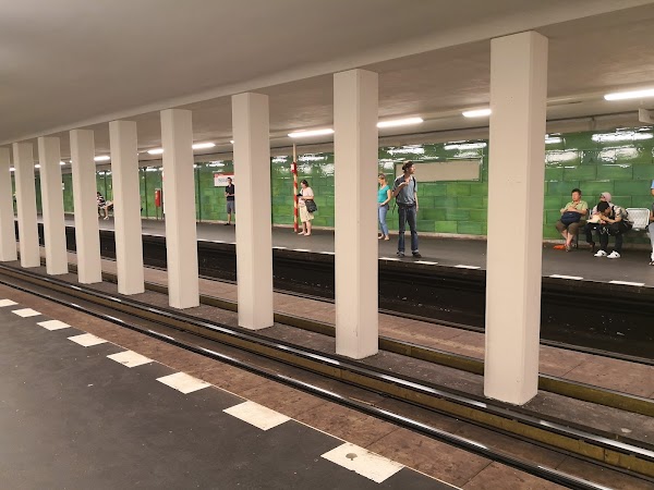 Bismarckstraße 2