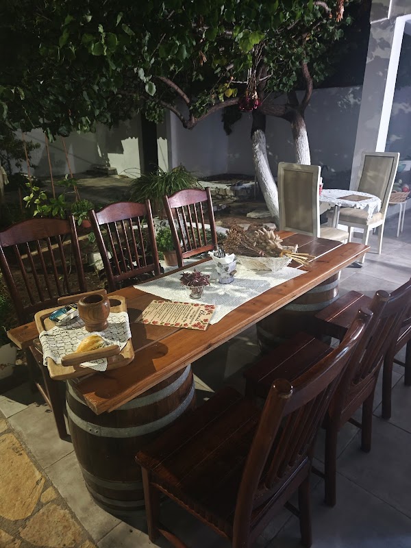 Eleni’s Country Breakfast & Boutique