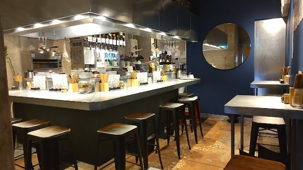 スタンドソバサンカク南船場 1