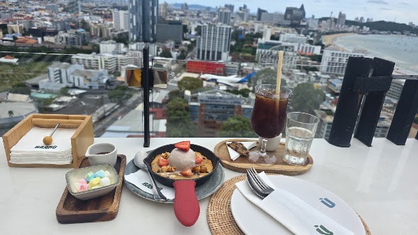 Skybar Summer Club - Pattaya Restaurant and Rooftop Bar 2