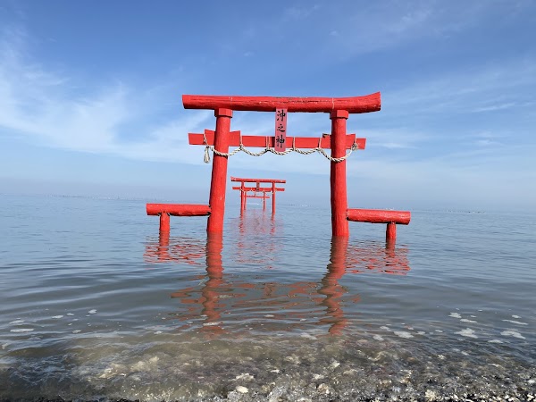 Floating Torii Gate of Ōuo Shrine 1
