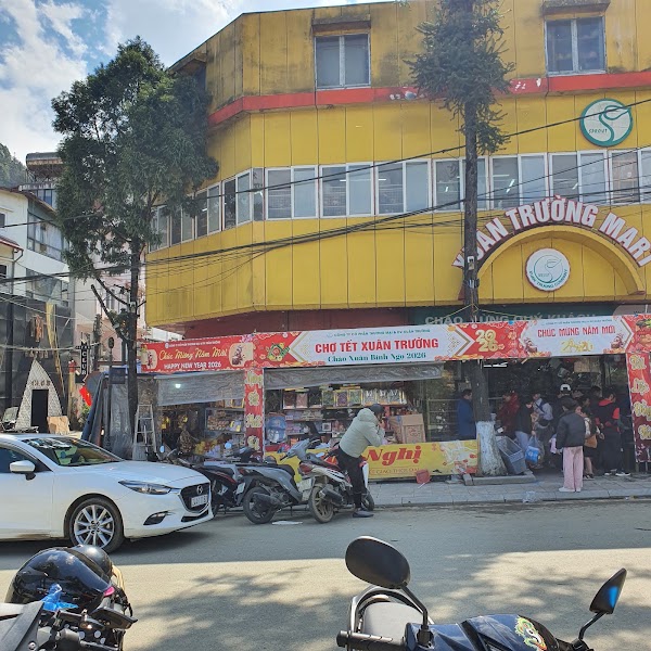 Xuân Trường Supermarket