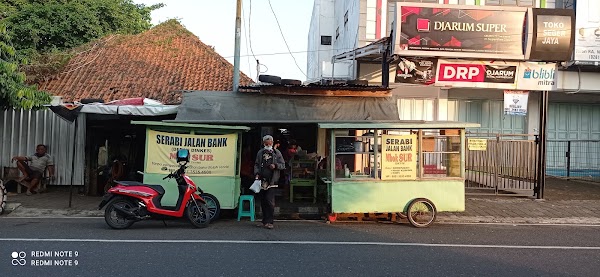 Serabi Jalan Bank "Mbok Sur" Sejak 1960