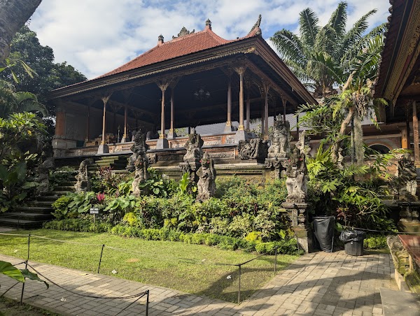 Puri Saren Agung Ubud ( Puri Saren Ubud ) 4