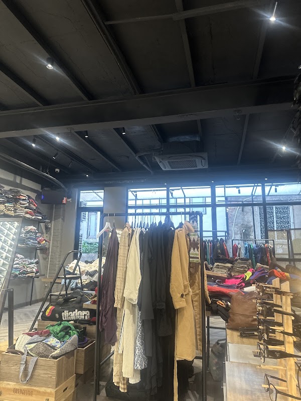 CSCB Vintage Eyewear & Clothing - Hanoi (Main Store, Old Quarter) 3