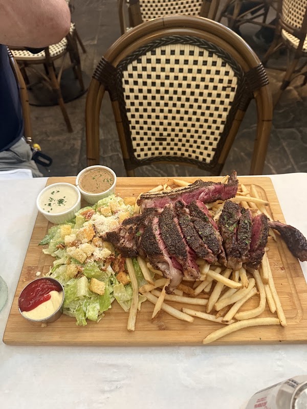 Jules Bistro 4