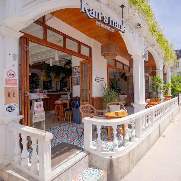 Kan's​ haus​ cafe and bistro 5